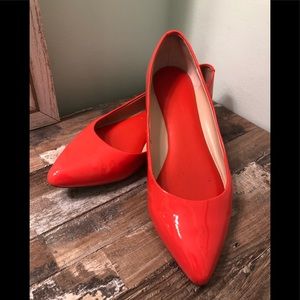 Banana Republic Pointed Patent Leather Flats in Orange